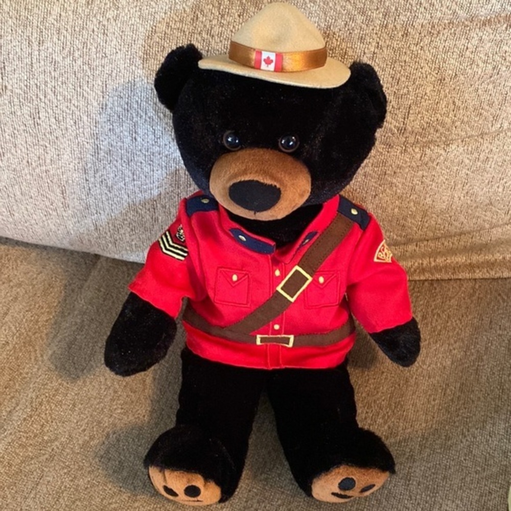 RCMP Stuffed Animal‎ Black Bear 8 inch Royal Canadian Mounted Police outfit